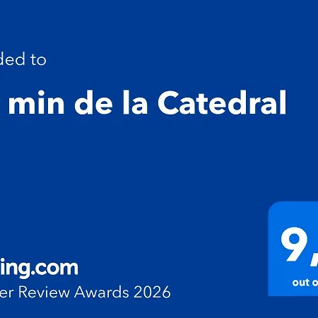 A 2 Min De La Catedral 奥维耶多